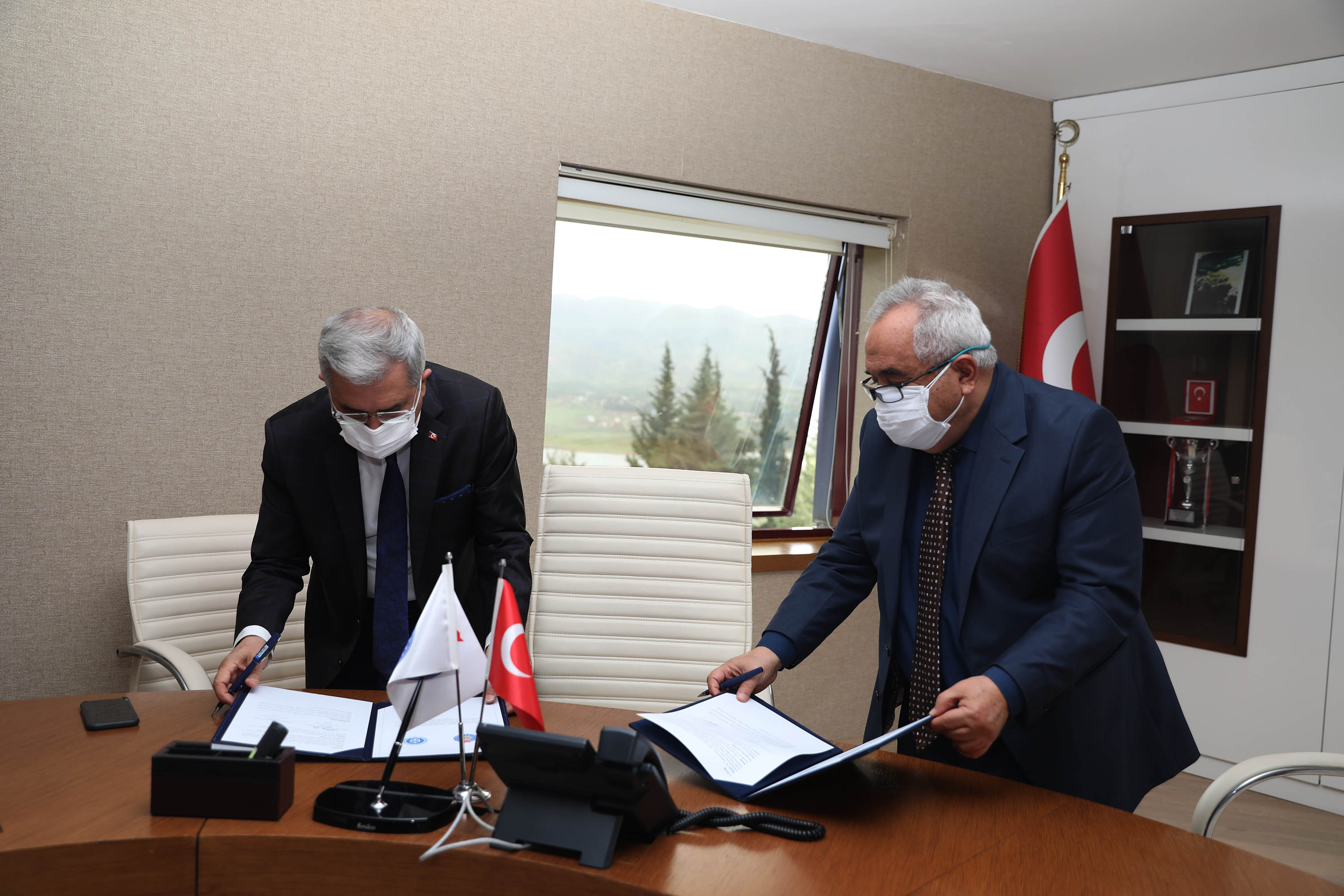 ksu karacasu kampusu istiklal universitesine tahsis edilecek